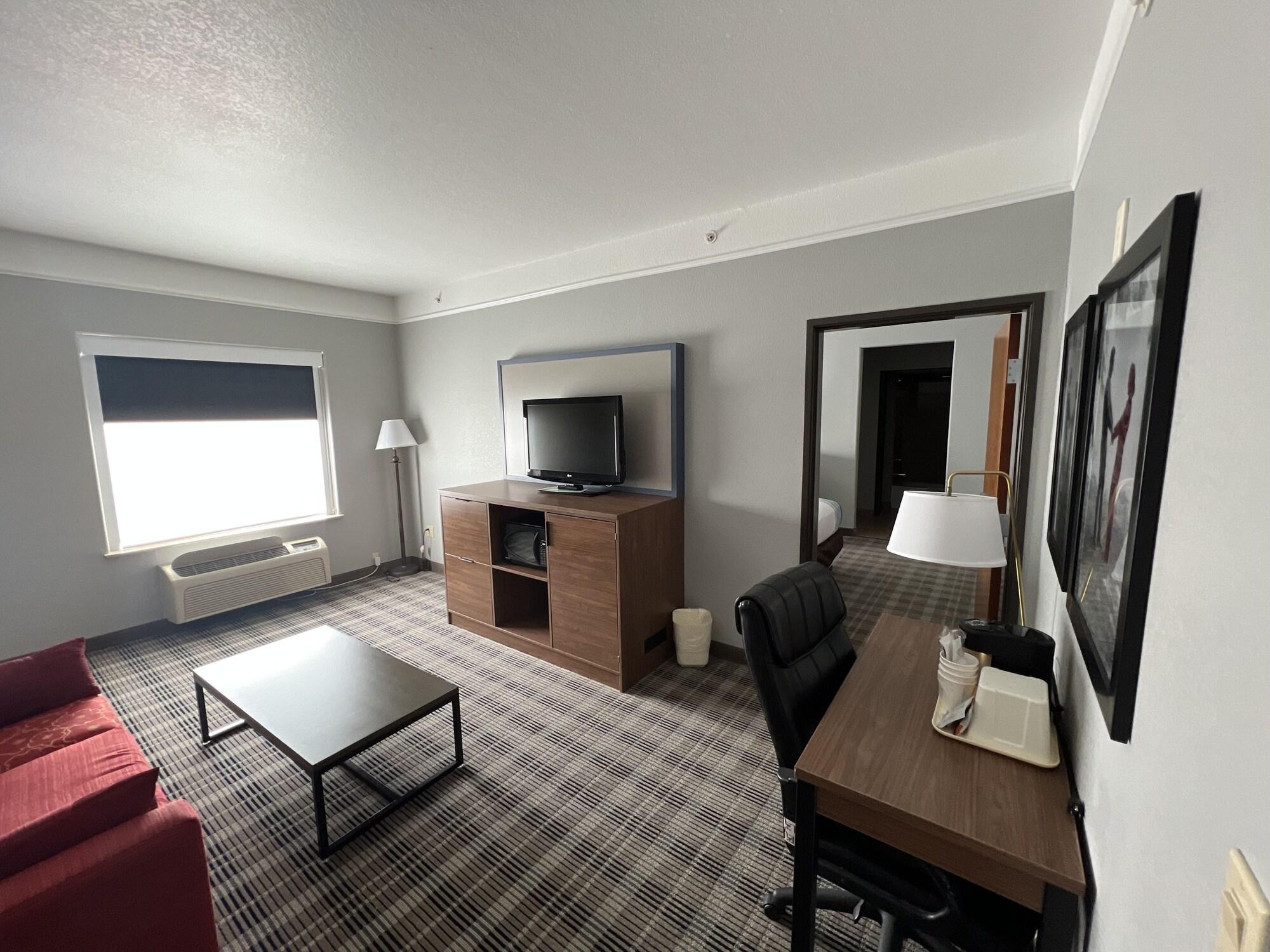 Americinn By Wyndham Нью Браунфелс Экстерьер фото